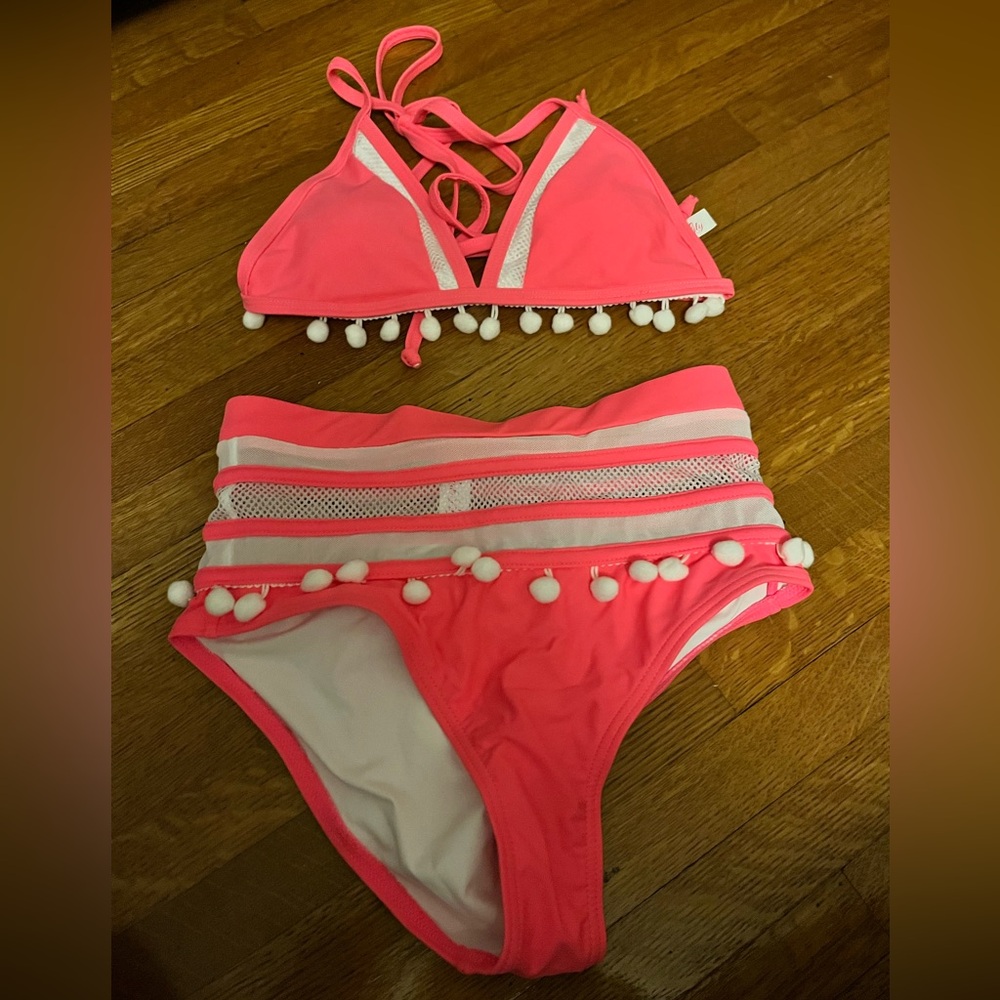NWOT Pink Lily ZS Bikini